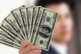 що буде з доларом